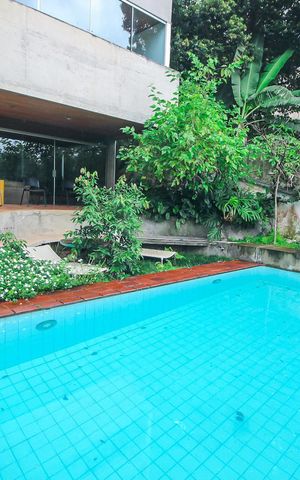 Casa à venda com 776m², 5 quartos e 4 vagasPiscina