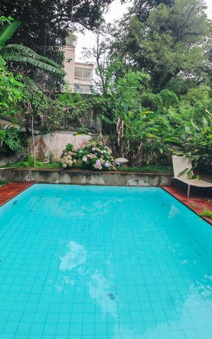 Casa à venda com 776m², 5 quartos e 4 vagasPiscina