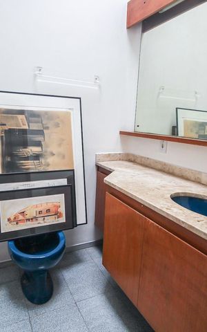 Casa à venda com 776m², 5 quartos e 4 vagasBanheiro da Suíte 4