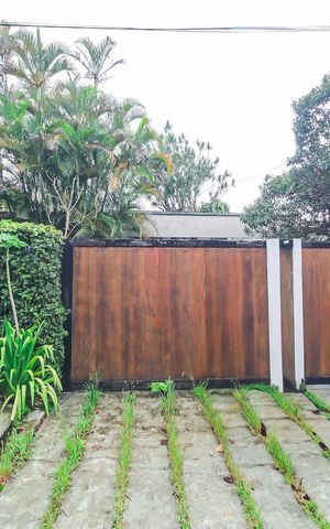 Casa à venda com 776m², 5 quartos e 4 vagasFachada