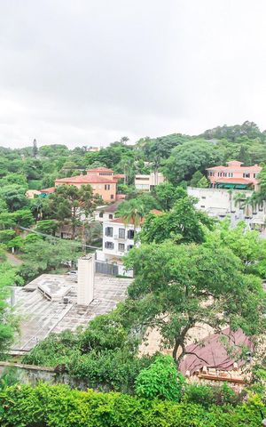 Casa à venda com 776m², 5 quartos e 4 vagasVista da Suíte 2