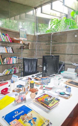 Casa à venda com 776m², 5 quartos e 4 vagasEscritório
