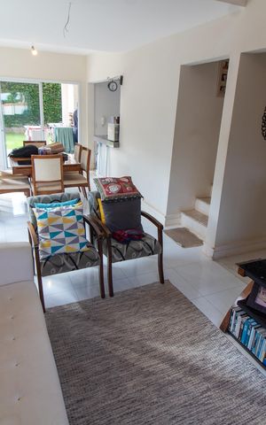 Casa de condomínio à venda com 140m², 2 quartos e 2 vagas Casa de condomínio à venda com 140m², 2 quartos e 2 vagasSALA