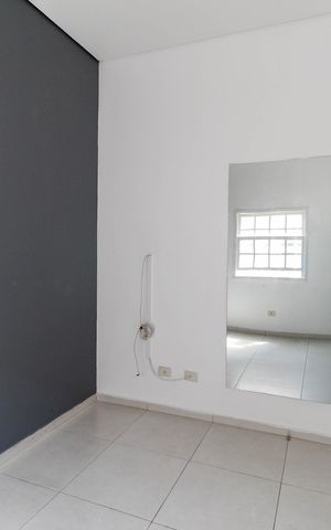 Casa à venda com 102m², 3 quartos e 5 vagas Casa à venda com 102m², 3 quartos e 5 vagasQuarto 1