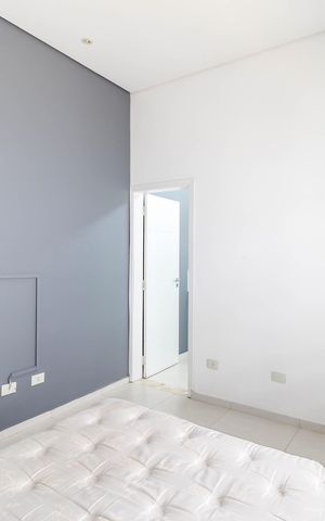 Casa à venda com 102m², 3 quartos e 5 vagas Casa à venda com 102m², 3 quartos e 5 vagasQuarto 3 - Suíte