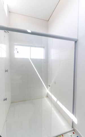 Casa à venda com 102m², 3 quartos e 5 vagas Casa à venda com 102m², 3 quartos e 5 vagasBanheiro da Suíte