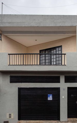 Casa à venda com 120m², 4 quartos e 1 vagaFachada