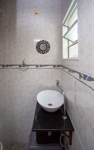 Casa à venda com 120m², 4 quartos e 1 vagaBanheiro da Suíte Casa 1