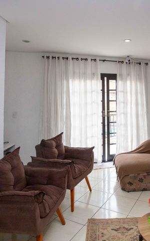 Casa à venda com 120m², 4 quartos e 1 vagaSala de TV Casa 2