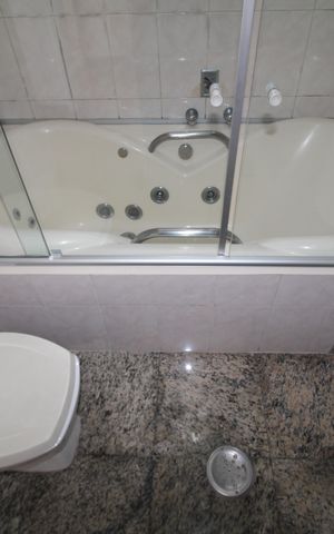 Apartamento para alugar com 115m², 3 quartos e 2 vagasBanheiro 1