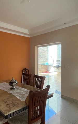 Casa à venda com 426m², 3 quartos e 4 vagas