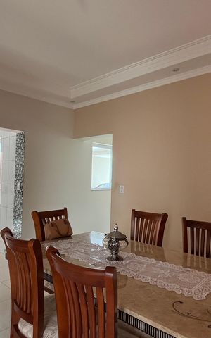 Casa à venda com 426m², 3 quartos e 4 vagas