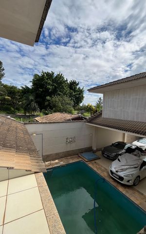 Casa à venda com 426m², 3 quartos e 4 vagas