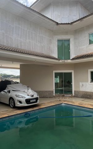 Casa à venda com 426m², 3 quartos e 4 vagas
