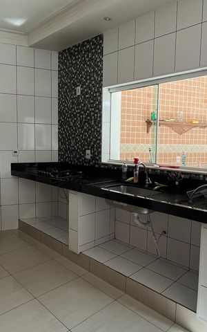 Casa à venda com 426m², 3 quartos e 4 vagas