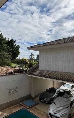 Casa à venda com 426m², 3 quartos e 4 vagas