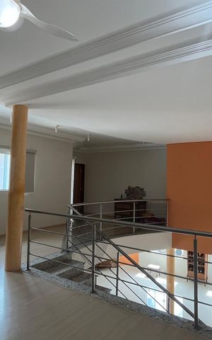 Casa à venda com 426m², 3 quartos e 4 vagas