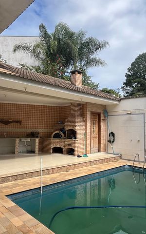 Casa à venda com 426m², 3 quartos e 4 vagas