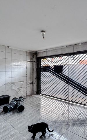 Casa à venda com 225m², 2 quartos e 1 vaga Casa à venda com 225m², 2 quartos e 1 vagaGaragem