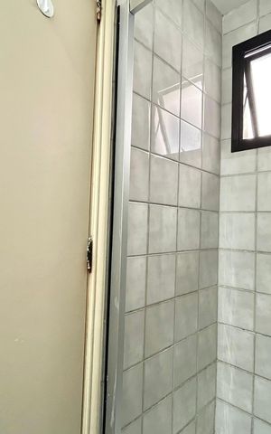 Apartamento à venda com 70m², 3 quartos e 2 vagas Apartamento à venda com 70m², 3 quartos e 2 vagasBanheiro da Suíte