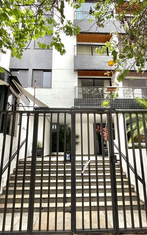 Apartamento à venda com 70m², 3 quartos e 2 vagas Apartamento à venda com 70m², 3 quartos e 2 vagasFachada