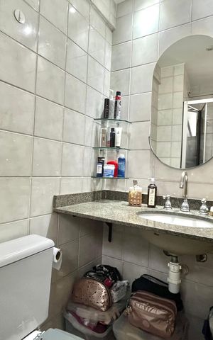 Apartamento à venda com 70m², 3 quartos e 2 vagas Apartamento à venda com 70m², 3 quartos e 2 vagasBanheiro da Suíte