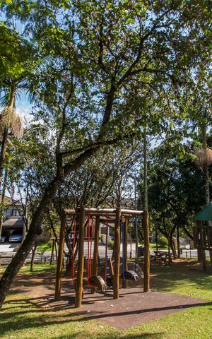 Casa de condomínio para alugar com 440m², 4 quartos e 4 vagasÁrea comum - Playground