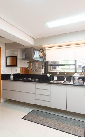 Apartamento à venda com 258m², 4 quartos e 3 vagas