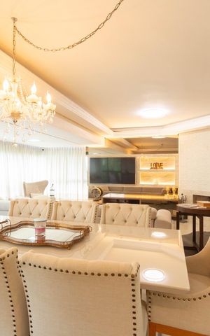 Apartamento à venda com 258m², 4 quartos e 3 vagas