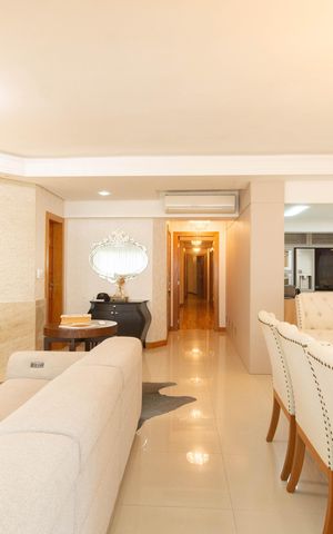 Apartamento à venda com 258m², 4 quartos e 3 vagas