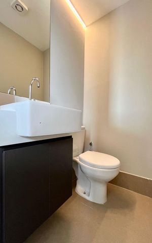 Apartamento à venda com 130m², 2 quartos e 2 vagas Apartamento à venda com 130m², 2 quartos e 2 vagasLavabo