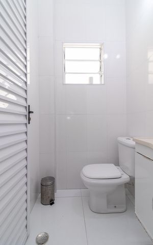 Casa para alugar com 300m², 4 quartos e 2 vagasLavabo