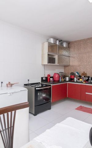 Casa para alugar com 300m², 4 quartos e 2 vagasCozinha
