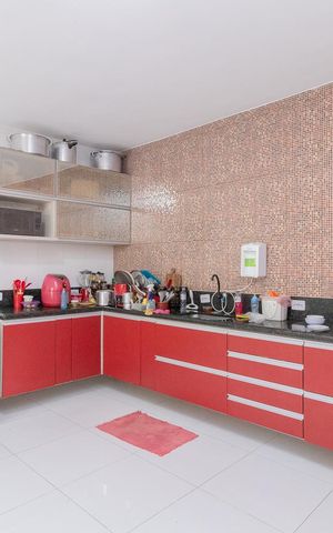 Casa para alugar com 300m², 4 quartos e 2 vagasCozinha