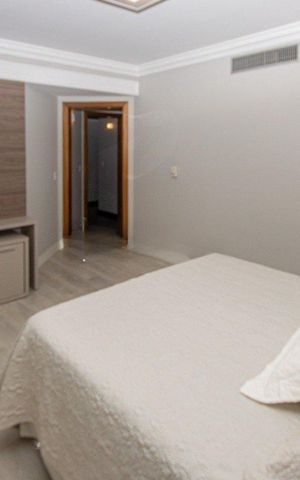 Apartamento para alugar com 239m², 3 quartos e 3 vagas Apartamento para alugar com 239m², 3 quartos e 3 vagasQuarto 3