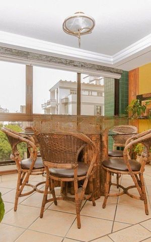 Apartamento para alugar com 239m², 3 quartos e 3 vagas Apartamento para alugar com 239m², 3 quartos e 3 vagasVaranda