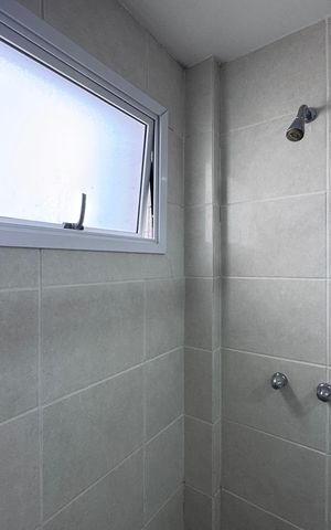 Apartamento à venda com 157m², 4 quartos e 3 vagas Apartamento à venda com 157m², 4 quartos e 3 vagasSuíte 1 - Banheiro