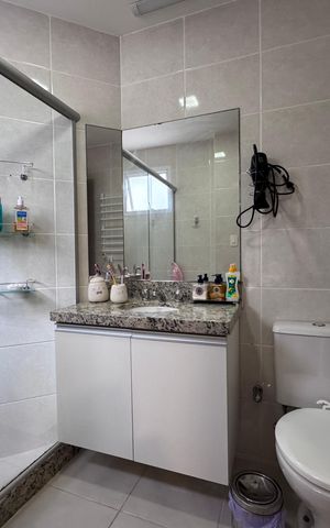 Apartamento à venda com 157m², 4 quartos e 3 vagas Apartamento à venda com 157m², 4 quartos e 3 vagasSuíte 3 - Banheiro