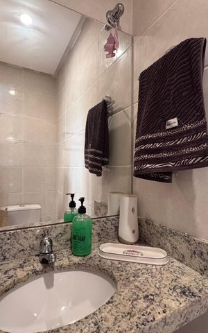 Apartamento à venda com 157m², 4 quartos e 3 vagas Apartamento à venda com 157m², 4 quartos e 3 vagasLavabo