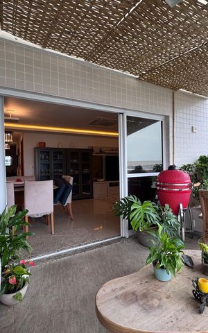 Apartamento à venda com 157m², 4 quartos e 3 vagas Apartamento à venda com 157m², 4 quartos e 3 vagasVaranda