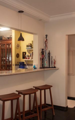 Casa à venda com 370m², 3 quartos e 2 vagasCozinha
