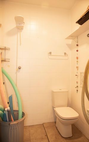 Casa à venda com 370m², 3 quartos e 2 vagasBanheiro de Serviço