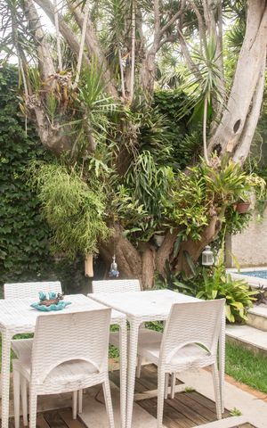 Casa à venda com 370m², 3 quartos e 2 vagasJardim/Piscina