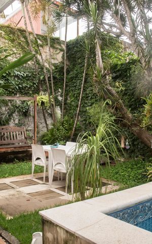 Casa à venda com 370m², 3 quartos e 2 vagasJardim/Piscina