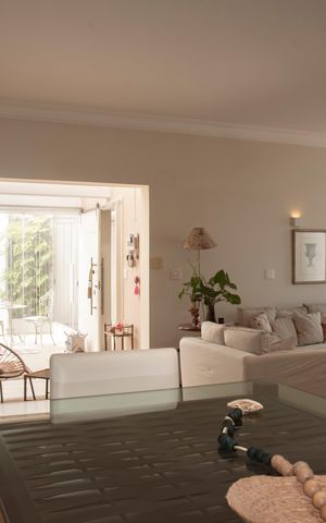 Casa à venda com 370m², 3 quartos e 2 vagasSala