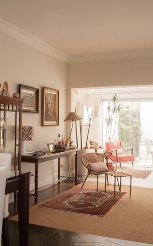 Casa à venda com 370m², 3 quartos e 2 vagasSala