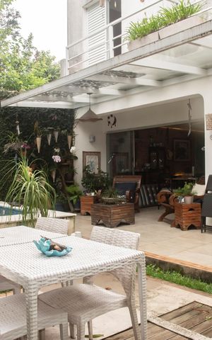 Casa à venda com 370m², 3 quartos e 2 vagasJardim/Piscina