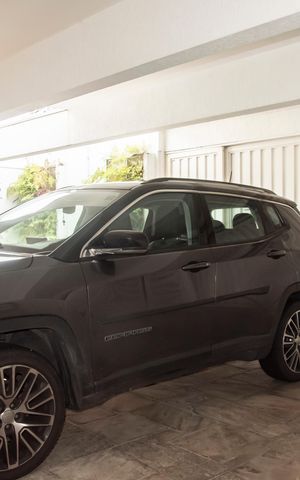 Casa à venda com 370m², 3 quartos e 2 vagasGaragem