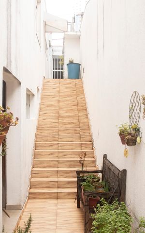 Casa à venda com 370m², 3 quartos e 2 vagasAcesso lateral