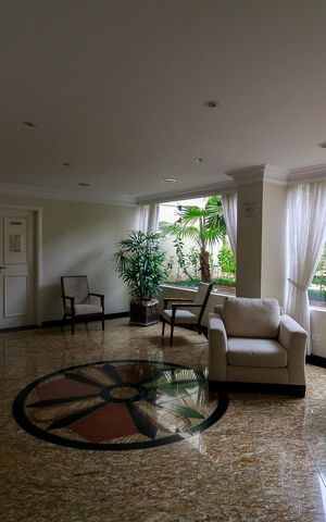 Apartamento à venda com 96m², 3 quartos e 2 vagas Apartamento à venda com 96m², 3 quartos e 2 vagasHall Social